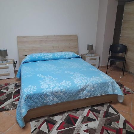 Casa Vacanze A 2 Minuti Dal Mare Авола Экстерьер фото
